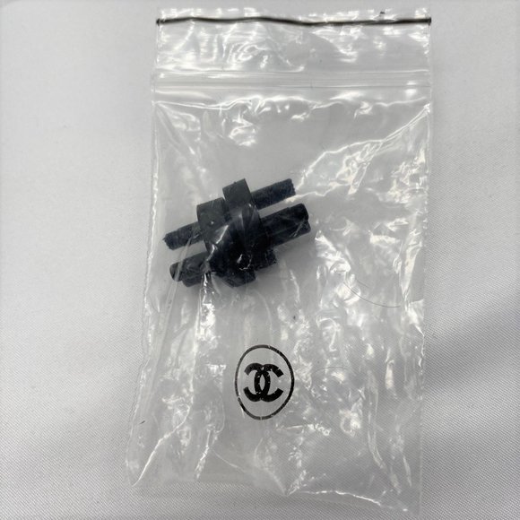 Chanel Black Lambskin Pumps with Silver CC on Toe - Picture 9 of 10